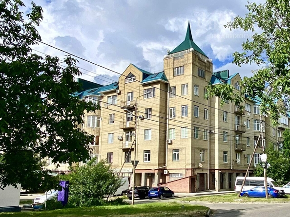 
  Продается 2-комн. квартира, 71 м², Осипенко ул, д. 8
. Фото 3.