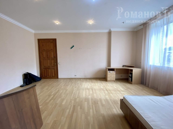 
  Продается 2-комн. квартира, 71 м², Осипенко ул, д. 8
. Фото 9.