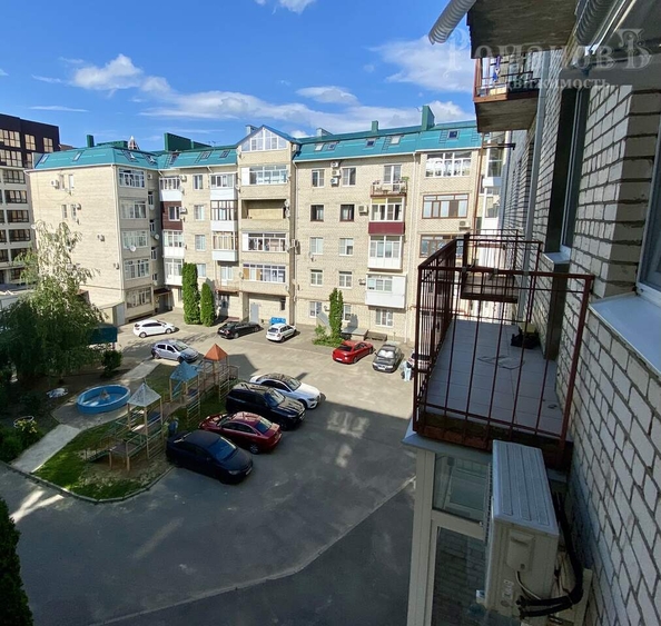 
  Продается 2-комн. квартира, 71 м², Осипенко ул, д. 8
. Фото 31.