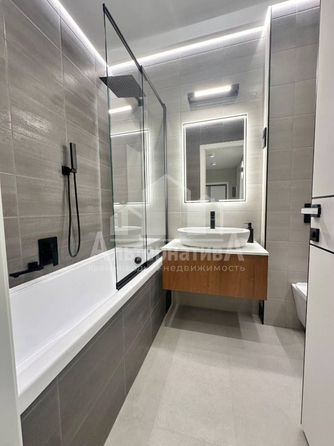 
  Продается 2-комн. квартира, 68.1 м², Окопная ул
. Фото 5.