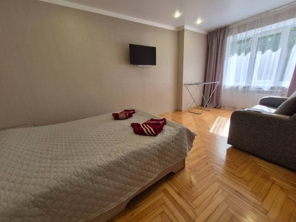 
  Продается 1-комн. квартира, 29 м², Островского ул
. Фото 2.