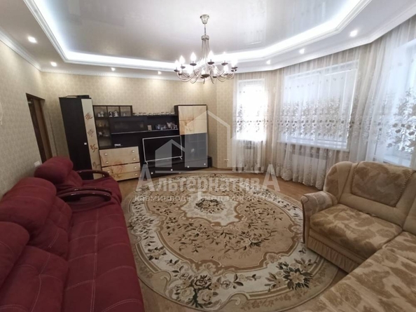 
  Продается 3-комн. квартира, 94.6 м², Замковая ул
. Фото 1.