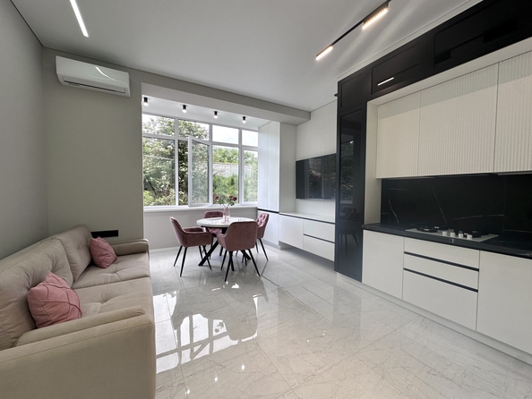 
  Продается 1-комн. квартира, 47 м², Озерная ул, д. 2
. Фото 2.