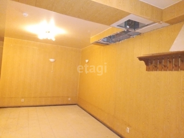 
  Продается универсальное помещение, 218 м², 45 Параллель ул, д. 75
. Фото 11.