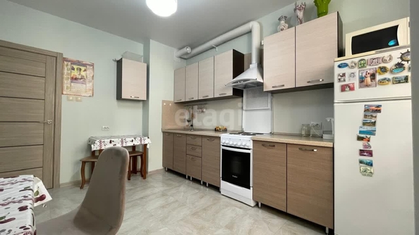 
  Продается 2-комн. квартира, 63 м², Чапаева ул, д. 4а/1
. Фото 2.