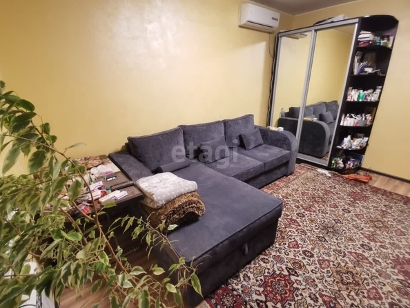 
  Продается 2-комн. квартира, 50.2 м², А.Толстого ул, д. 65
. Фото 2.
