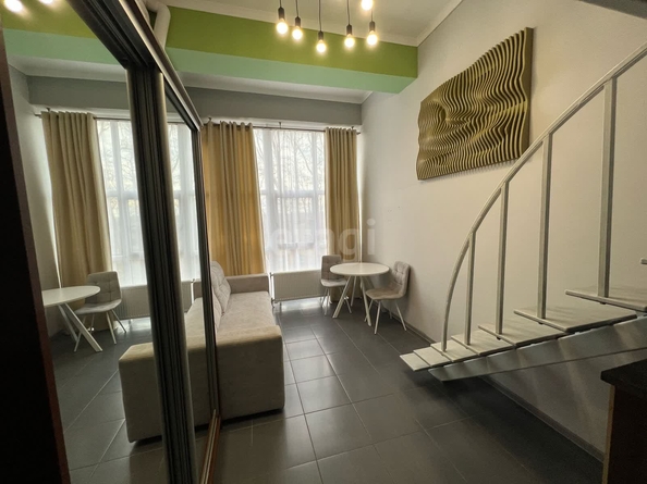 
  Продается 1-комн. квартира, 47 м², Ишкова ул, д. 151
. Фото 3.