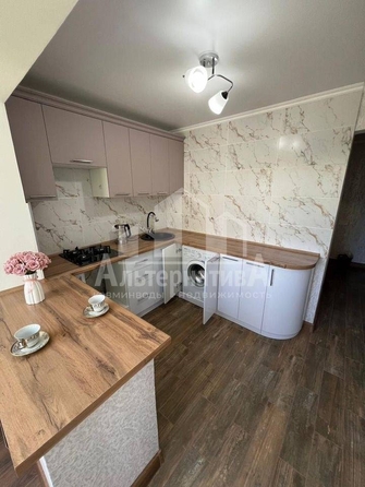 
  Продается 1-комн. квартира, 32 м², Аллея Строителей ул
. Фото 9.