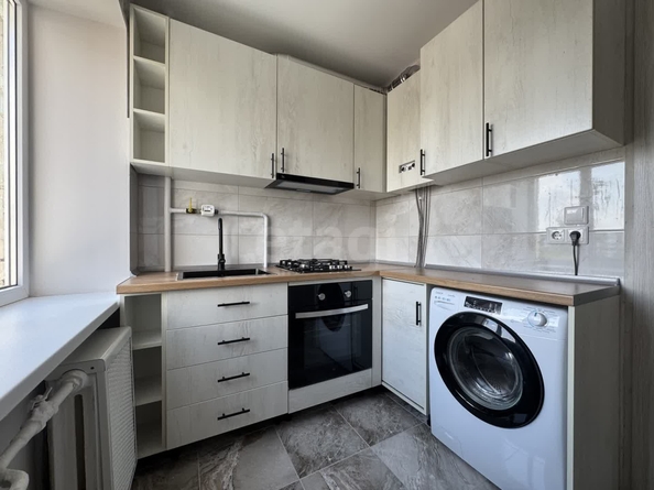 
  Продается 1-комн. квартира, 30 м², К.Хетагурова ул, д. 1
. Фото 4.