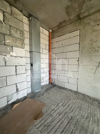 
  Продается 1-комн. квартира, 47.6 м², Октябрьская ул
. Фото 2.