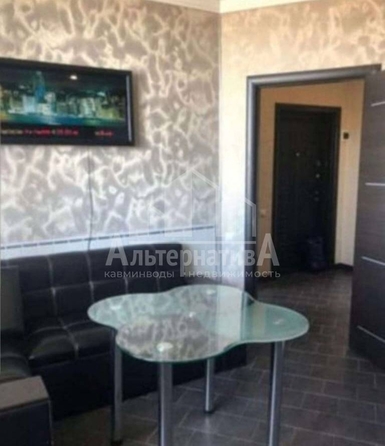 
  Продается 1-комн. квартира, 48 м², Октябрьская ул
. Фото 3.