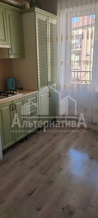 
  Продается 1-комн. квартира, 38 м², Очаровательная ул
. Фото 3.