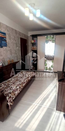 
  Продается 2-комн. квартира, 43 м², Крутая дорога ул
. Фото 8.