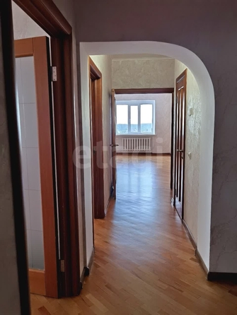 
  Продается 2-комн. квартира, 77 м², Пирогова ул, д. 70
. Фото 9.