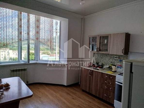 
  Сдается 2-комн. квартира, 55 м², Азербайджанская ул
. Фото 1.
