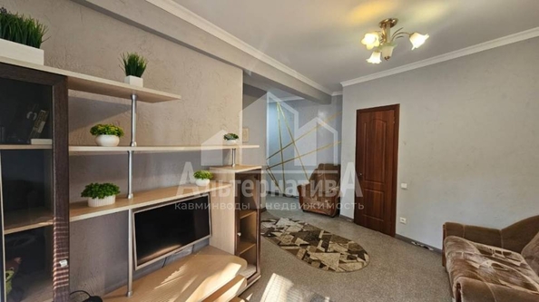 
  Сдается 1-комн. квартира, 32 м², Андрея Губина ул
. Фото 7.