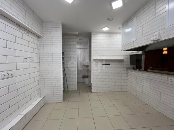 
  Продается универсальное помещение, 73.7 м², Любимая ул, д. 9
. Фото 3.