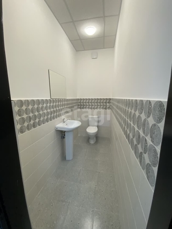 
  Продается универсальное помещение, 96.6 м², Лермонтова ул, д. 185
. Фото 17.
