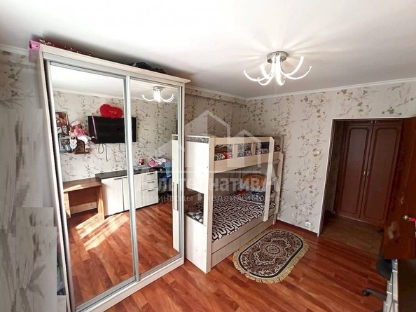 
  Продается 2-комн. квартира, 40 м², Красивая ул
. Фото 4.