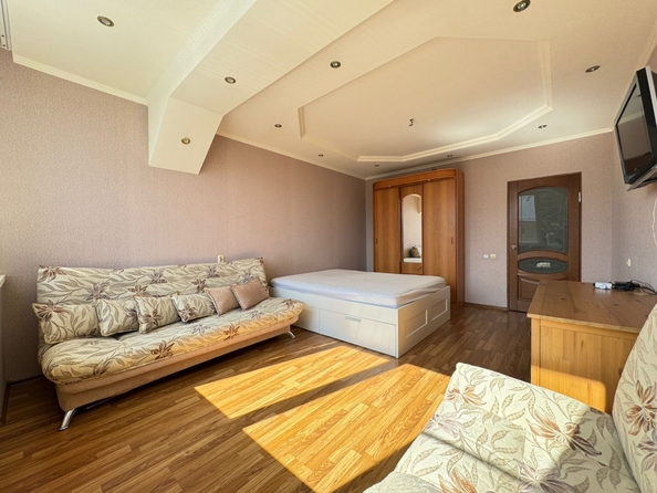 
  Сдается 1-комн. квартира, 43 м², Шмидта ул, д. 72
. Фото 7.