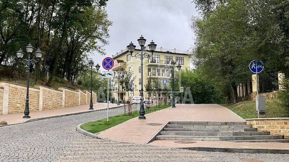 
  Продается 1-комн. квартира, 42 м², Александра Солженицына ул
. Фото 17.