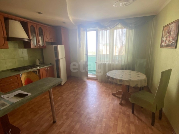 
  Сдается 2-комн. квартира, 75 м², Макарова пер, д. 10/1
. Фото 4.