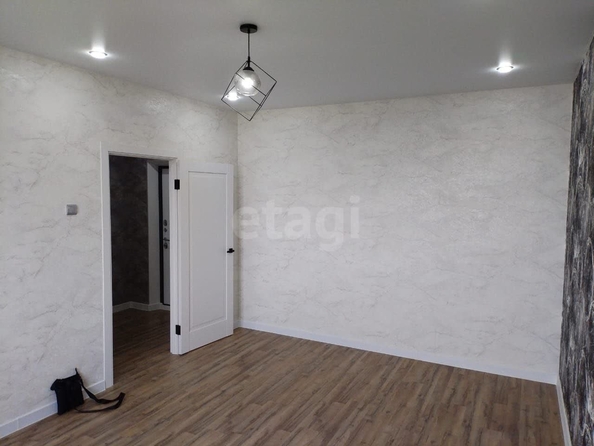 
  Продается 1-комн. квартира, 37.3 м², Рогожникова ул, д. 3
. Фото 4.