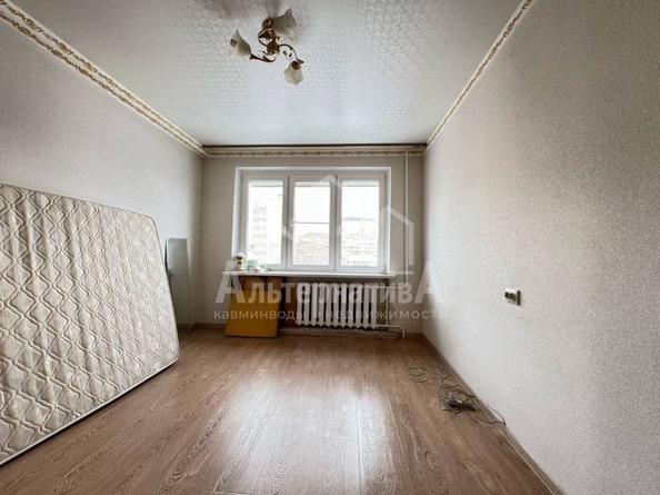 
  Продается 2-комн. квартира, 34 м², Красивая ул
. Фото 3.