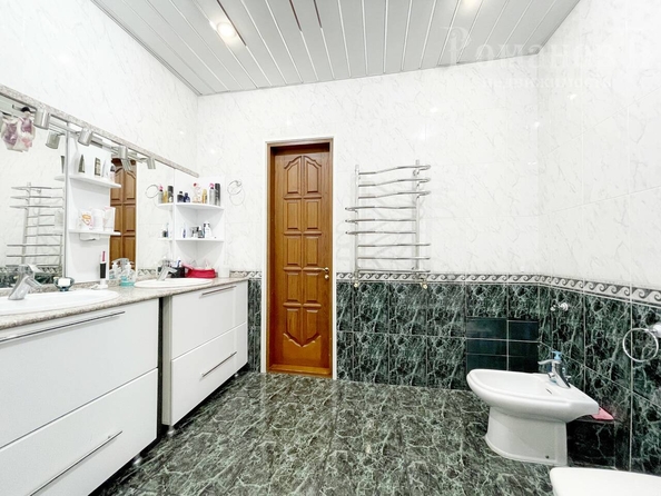 
  Продается 4-комн. квартира, 168.3 м², Доваторцев ул, д. 37/5
. Фото 19.