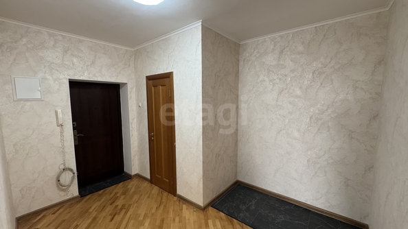 
  Продается 2-комн. квартира, 77 м², Пирогова ул, д. 70
. Фото 5.