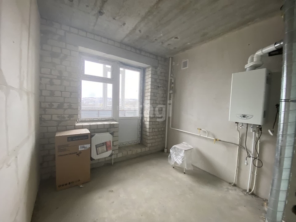 
  Продается 1-комн. квартира, 35 м², Пригородная ул, д. 251ак4
. Фото 5.