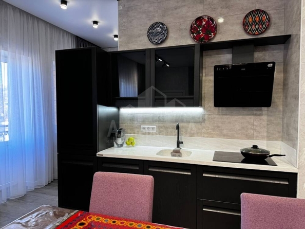 
  Продается 3-комн. квартира, 115 м², 8 Марта ул
. Фото 4.