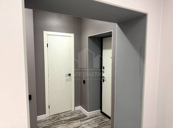 
  Продается 1-комн. квартира, 36 м², Пальмиро Тольятти ул
. Фото 3.