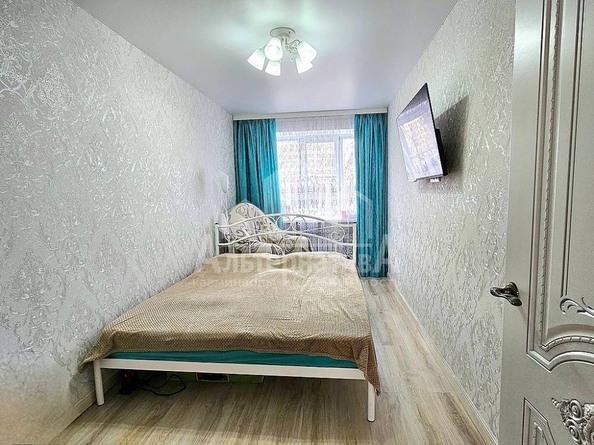 
  Продается 2-комн. квартира, 42 м², Андрея Губина ул
. Фото 6.