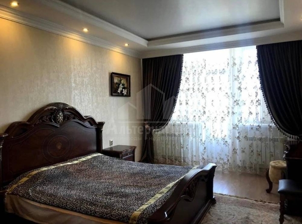 
  Продается 3-комн. квартира, 120 м², Октябрьская ул
. Фото 2.