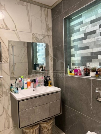 
  Продается 1-комн. квартира, 62 м², Октябрьская ул
. Фото 4.