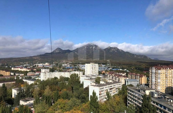 
  Продается 3-комн. квартира, 58.2 м², Калинина пр-кт
. Фото 2.