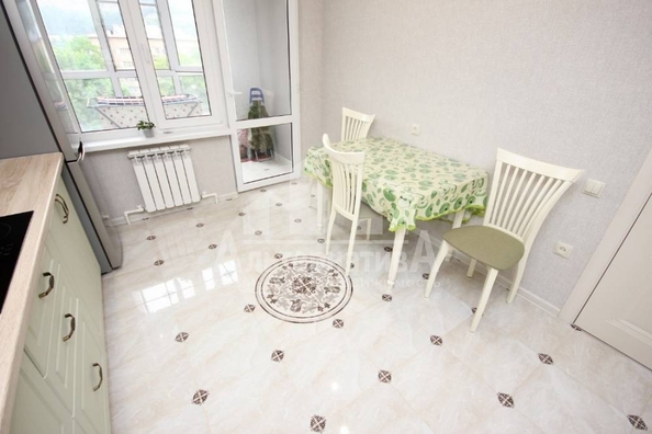 
  Продается 2-комн. квартира, 56 м², Окопная ул
. Фото 4.