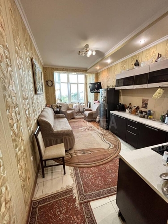 
  Продается 1-комн. квартира, 45 м², Красивая ул
. Фото 3.