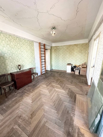 
  Продается 3-комн. квартира, 50 м², Юлиуса Фучика ул, д. 4
. Фото 1.