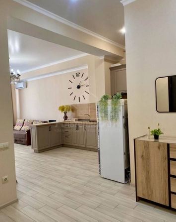 
  Продается 1-комн. квартира, 62 м², Октябрьская ул
. Фото 2.