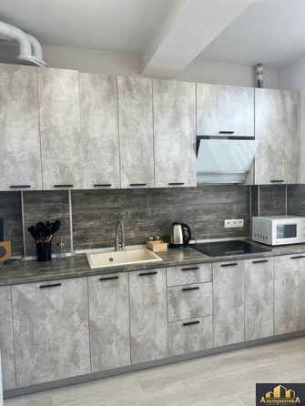 
  Сдается 1-комн. квартира, 45 м², Замковая ул
. Фото 1.