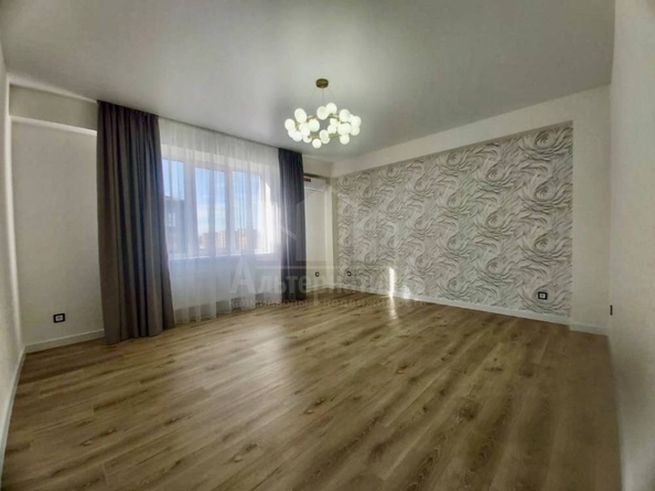 
  Продается 2-комн. квартира, 63 м², Шмидта ул
. Фото 5.