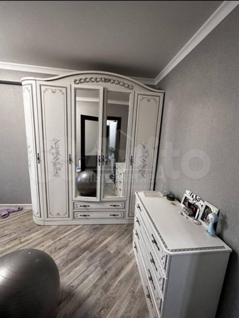
  Продается 2-комн. квартира, 45 м², Крутая дорога ул
. Фото 3.