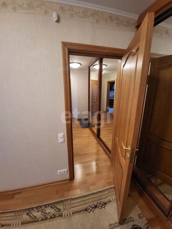 
   Продам 2-комнатную, 55 м², Октябрьская ул, 229

. Фото 18.