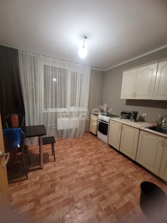 
   Продам 1-комнатную, 37 м², Южный обход ул, 55/6

. Фото 1.