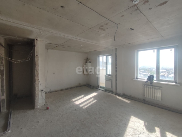 
   Продам 3-комнатную, 93 м², Южный обход ул, 1/1

. Фото 3.