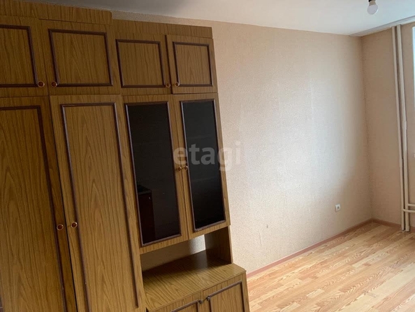 
   Продам 3-комнатную, 71.2 м², Южный обход ул, 55/13

. Фото 12.