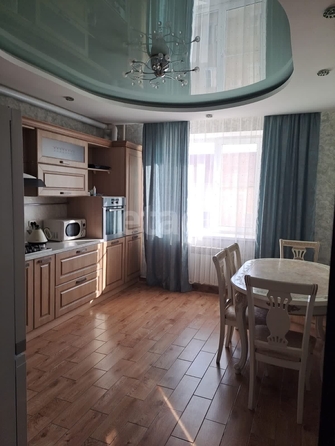 
   Продам 1-комнатную, 58 м², Орджоникидзе пл, 2б

. Фото 1.