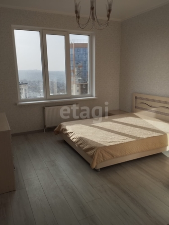 
   Продам 1-комнатную, 39.7 м², Гражданская ул, 1/1

. Фото 1.